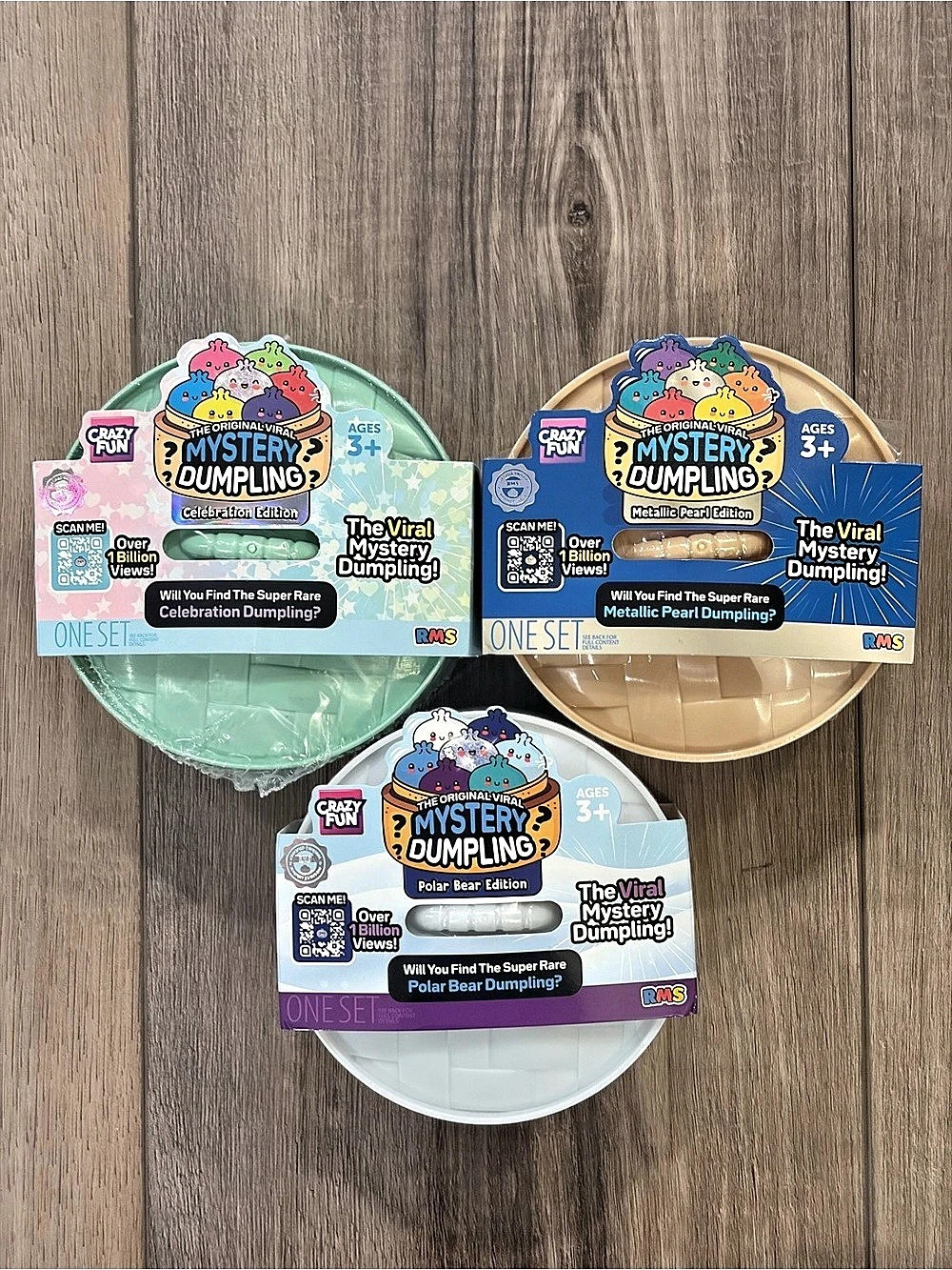 Mystery Dumpling 3 Pack Celebration Metallic Pearl Polar Bear Squishy NWT